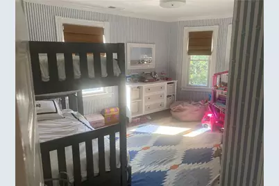 27 Mann Avenue, Newport, RI 02840 - Photo 12