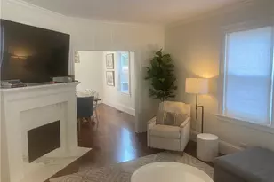 27 Mann Ave, Newport, RI 02840 - Photo 6