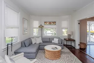 27 Mann Ave, Newport, RI 02840 - Photo 6