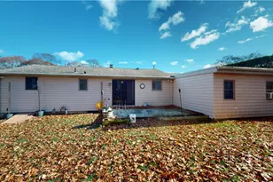 125 Revere Ave, West Warwick, RI 02893 - Photo 28