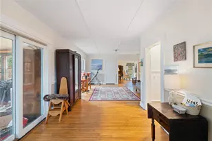 39 Hazard Ave, South Kingstown, RI 02879 - Photo 2