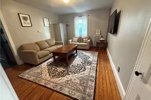 25 W Narragansett Ave, Newport, RI 02840 - Photo 2