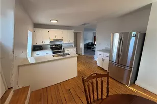 33 Ann St, Newport, RI 02840 - Photo 4