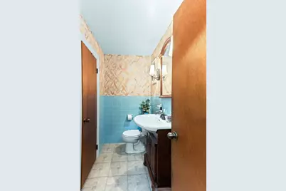 66 State Street, Pawtucket, RI 02861 - Photo 18