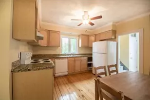 5 Ann St, Newport, RI 02840 - Photo 4