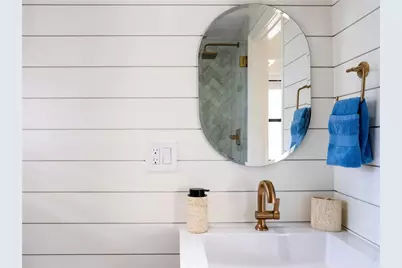 7 Dearborn Street #2, Newport, RI 02840 - Photo 8