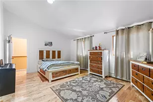 215 Rocky Point Ave, Warwick, RI 02889 - Photo 24