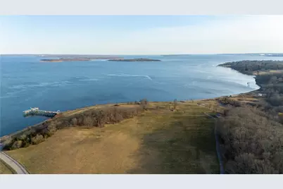 215 Rocky Point Avenue, Warwick, RI 02889 - Photo 46