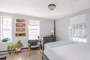 3 Vicksburg Pl, Newport, RI 02840 - Photo 16