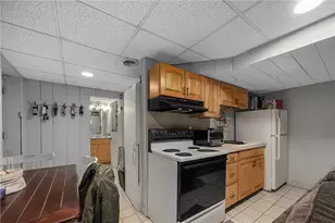 75 Larch St, Pawtucket, RI 02860 - Photo 18