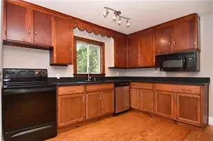 111 Sayles Hill Rd, North Smithfield, RI 02896 - Photo 6