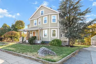 12 Earl St, West Warwick, RI 02893 - Photo 2