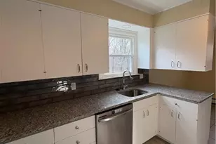150 W Wrentham Rd, Cumberland, RI 02896 - Photo 6
