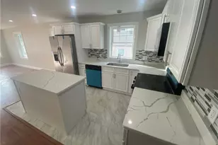 65 Babcock St, Providence, RI 02905 - Photo 4