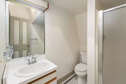 66 Webster Street #9, Newport, RI 02840 - Photo 20