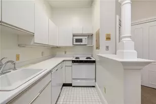 66 Webster St, Newport, RI 02840 - Photo 18