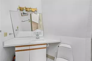 66 Webster St, Newport, RI 02840 - Photo 26