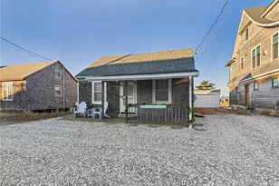 1140 Succotash Rd, Narragansett, RI 02879 - Photo 2