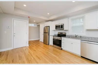 7 Pequot Street #1, Providence, RI 02903 - Photo 2