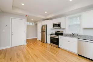 7 Pequot St, Providence, RI 02903 - Photo 2
