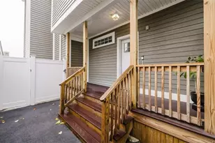 7 Pequot St, Providence, RI 02903 - Photo 10