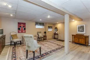 17 Woodview Dr, Cranston, RI 02920 - Photo 32