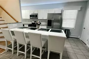 71 Waller St, Providence, RI 02908 - Photo 2