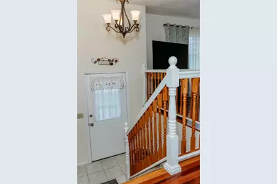 16 Ward Avenue, Middletown, RI 02842 - Photo 8