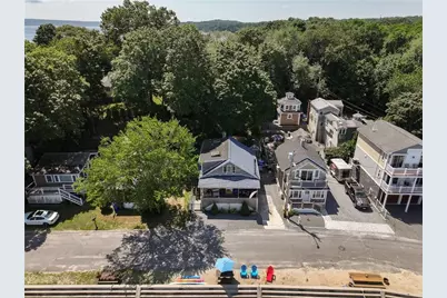 22 Harrison Street, Bristol, RI 02809 - Photo 2