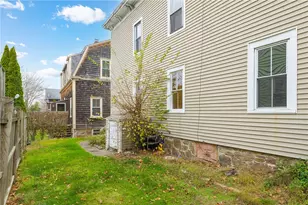 427 Spring St, Newport, RI 02840 - Photo 14