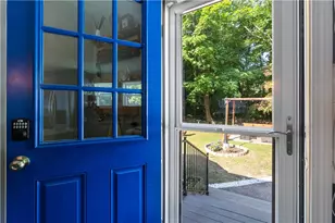 16 Smith St, Bristol, RI 02890 - Photo 14