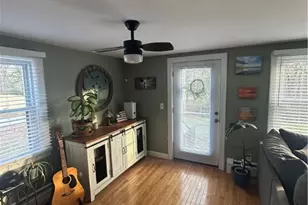 16 Smith St, Bristol, RI 02890 - Photo 16