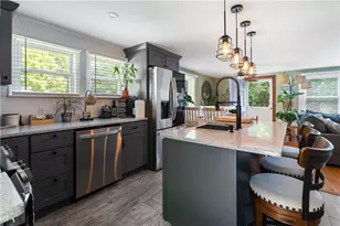 16 Smith St, Bristol, RI 02890 - Photo 8