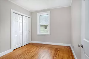 427 Spring St, Newport, RI 02840 - Photo 8