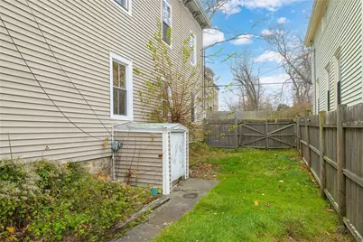 427 Spring Street #3, Newport, RI 02840 - Photo 14