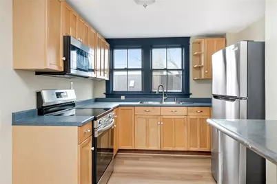 427 Spring Street #3, Newport, RI 02840 - Photo 4