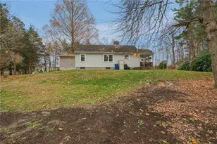 80 Lakeshore Dr, East Greenwich, RI 02818 - Photo 32