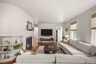 80 Lakeshore Dr, East Greenwich, RI 02818 - Photo 4