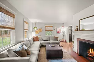 80 Lakeshore Dr, East Greenwich, RI 02818 - Photo 8