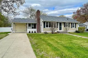 30 Althea Dr, Cranston, RI 02920 - Photo 2