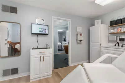 990 Main Street #3, East Greenwich, RI 02818 - Photo 12