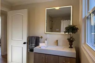 199 1st Ave, East Greenwich, RI 02818 - Photo 8