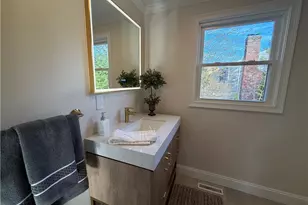 199 1st Ave, East Greenwich, RI 02818 - Photo 10