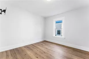 65 Mill St, Woonsocket, RI 02895 - Photo 16