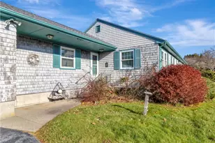 89 North Ct, Tiverton, RI 02878 - Photo 2