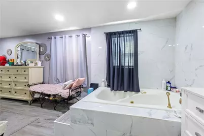 236 Gallatin Street, Providence, RI 02907 - Photo 20