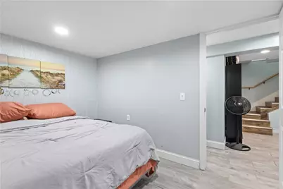 236 Gallatin Street, Providence, RI 02907 - Photo 26