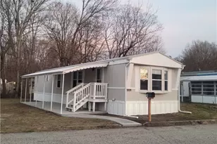 979 Toll Gate Rd, Warwick, RI 02886 - Photo 1