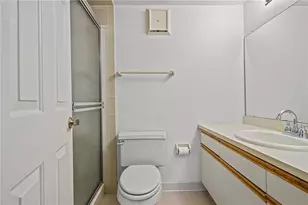 650 E Greenwich Ave, West Warwick, RI 02893 - Photo 18