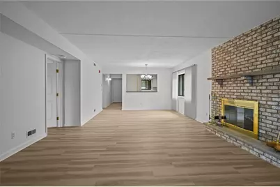 650 East Greenwich Avenue #6-101, West Warwick, RI 02893 - Photo 4